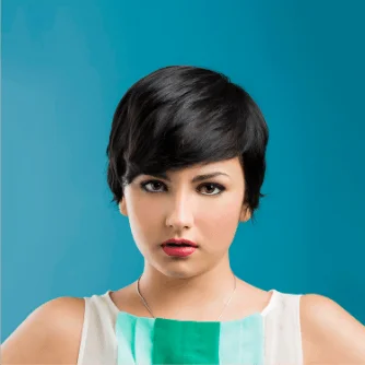 Chị Trinh Lê